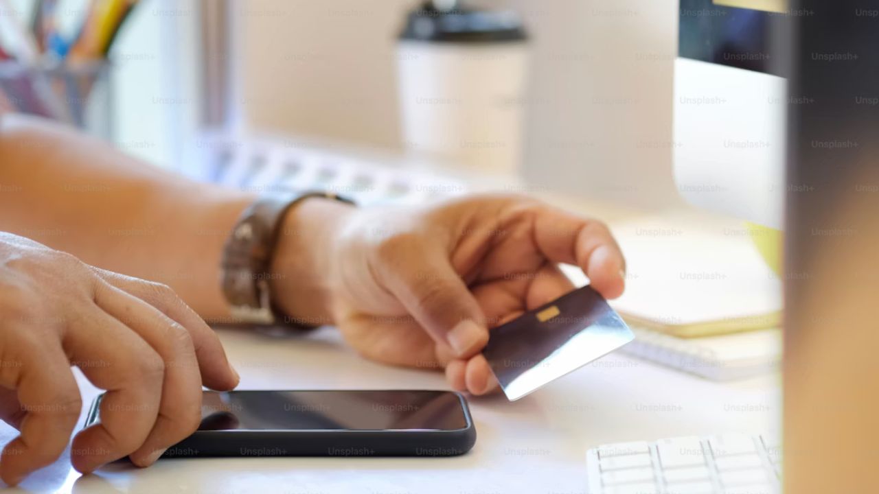 stop losing sales 7 ways to optimize your ecommerce checkout experience