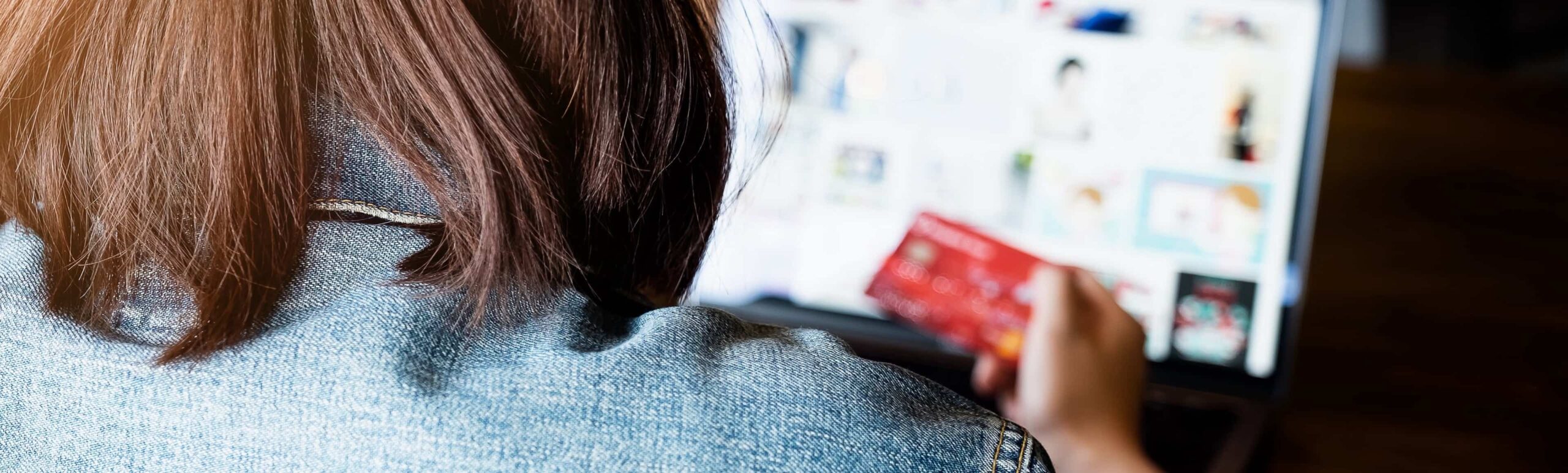 Is costly customer acquisition killing your profit? Unlock proven strategies to increase Average Order Value (AOV) and boost revenue without extra marketing spend.