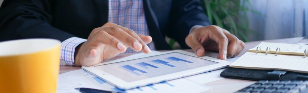 Stop ignoring your top 20% of customers. Learn how to use WooCommerce Analytics to identify high-value buyers and scale your revenue with ease today.