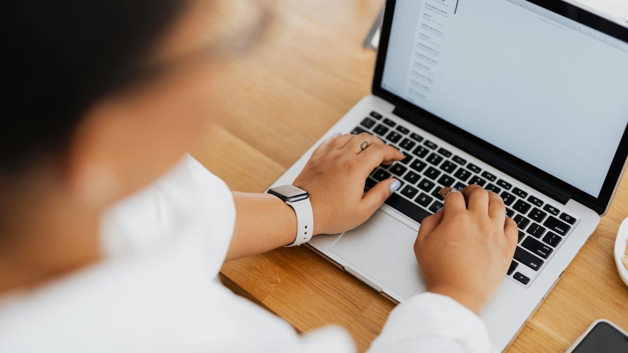 top email marketing mistakes to avoid for better results and higher roi